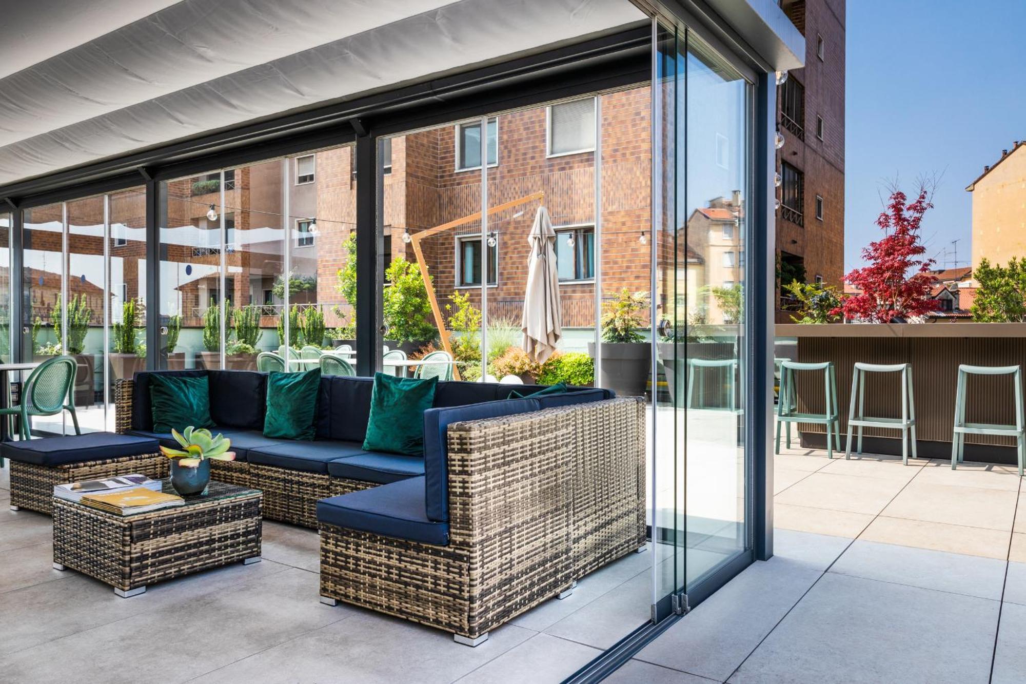 Co99 Art Building Residence — Photos 1
